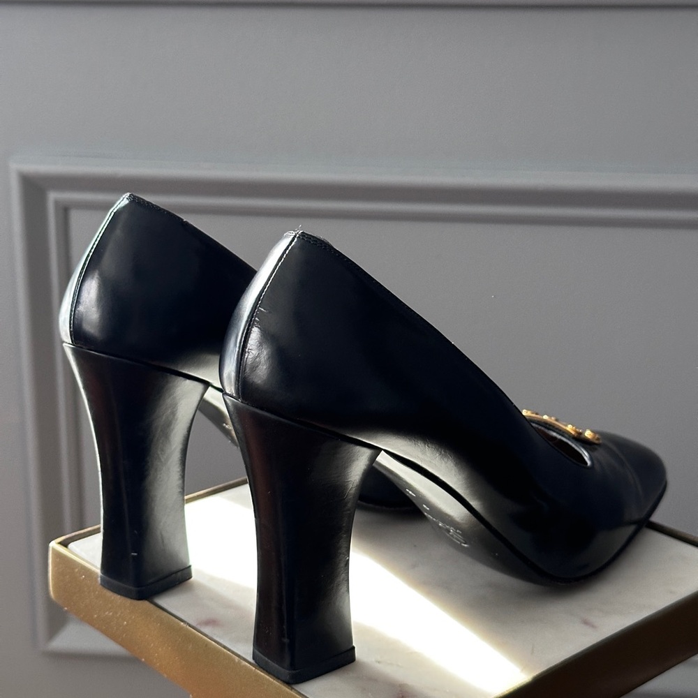 St John Black Leather Pumps Gold Square Hardware Vintage Designer Heels - Picture 4 of 4